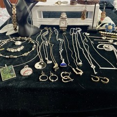 Vintage To Modern Mixed Estate Costume Jewelry Lot Silver Tone Rhinestones More