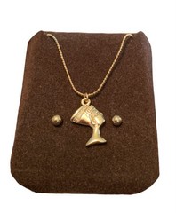Vintage Unbranded Nefertiti Egyptian Charm Pendant Necklace W/Stud Earrings NIB