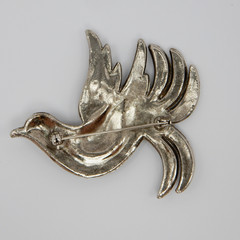 Vintage Pot Metal Brooch Large Bird Figural Pin Multicolor Rhinestones 2.6″