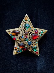 Vintage La Roca Gold Alloy Multicolor Rhinestone Star Brooch