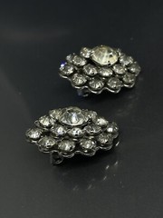 Vintage READ Clear Crystals Rhinestones Prongs SilverTone Clip On Earrings 1”