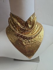 Vtg 1970’s 80s Gold Tone Mesh Cowl Bib Necklace Small