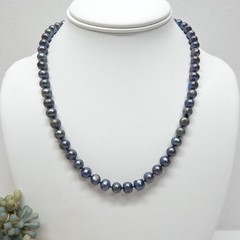 Hand Knotted Genuine Peacock Pearl Bead Necklace with Silver Tone Box Clasp 19″