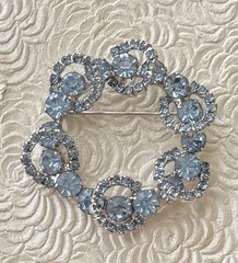 Vintage Rhinestone circle Silver tone metal brooch pin