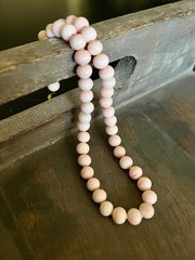 Vintage Les Bernard Pink Angel Skin Coral Beaded Choker Necklace 15” L