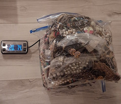 20 lbs -5 oz Vintage To Now CRAFT, REPAIR ,TANGLED Junk Jewelry Lot (JK005)