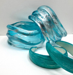 Chunky Lucite Bangles & Earring Set Silver Teal Marble Blue Hoops Bold Retro