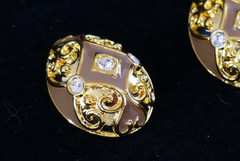 JOAN RiVERS NUDE ENAMEL CRYSTAL FABERGE EGG GOLD DOME STUD BUTTON EARRiNGS