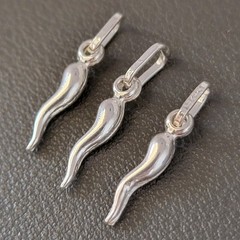 Italian Horn Pendant 925 Sterling Silver .75″ Long Good Luck Amulet NOS Vtg 90s