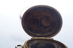 GOOD QUALITY ANTIQUE ENGLISH VICTORIAN 9K GOLD BF PHOTO LOCKET c1880