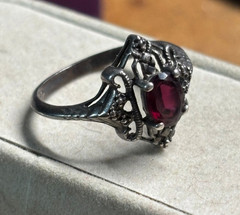 Vintage AVON NV Nevada Silver 925 AMETHYST Ornate Filigree GOTHIC RING sz 8