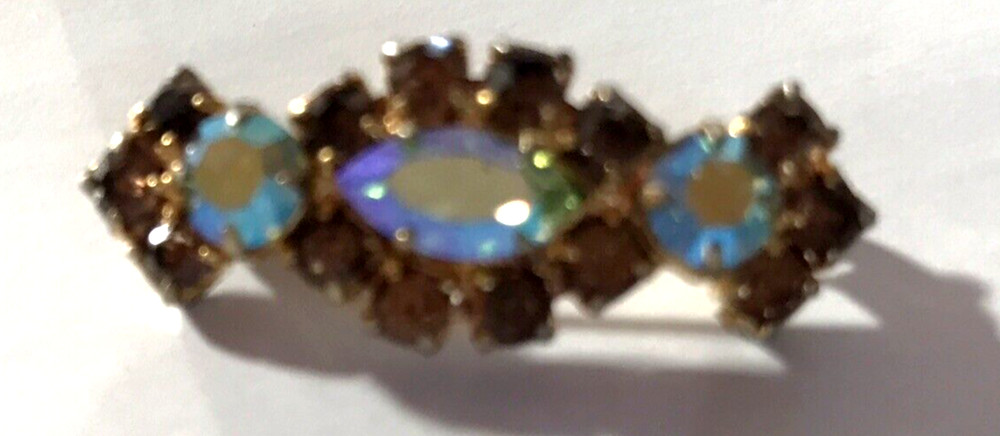 Small Austrian Crystal and Rhinestone Pin VTG