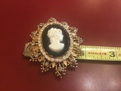 HTF Unique Francois pendant- Brooch Pin cameo-rhinestones-black stone-Signed