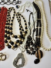 Estate Jewelry Lot Chunky Necklaces Rings Wearable Brooches Beaded 25+ VTG – Now
