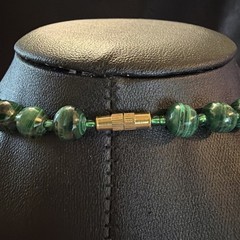 Vintage Heavy Green Malachite Graduated Beaded Necklace 21” 90g