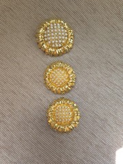 Modo Flower Brooch Pin & Clip-On Earrings Set Gold Tone Faux Pearl White Round
