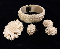 White Carved Floral Plastic Jewelry Set Bracelet Brooch Earrings Ring Women