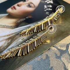 Vtg Gold Tone Feather Dangle Earrings – Rhinestone Accents – Long 2.75” Pierced