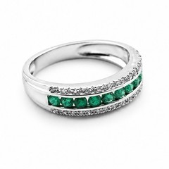 14K WHITE GOLD .55CTW EMERALD & .10CTW SI2 DIAMOND HALF BAND – SIZE 7