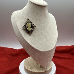 Gerry’s vintage convertible brooch/pendant Cameo Victorian Revival. See pics.