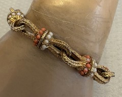 60s Vintage Bracelet Goldtone Faux Coral Seed Pearl Rope Open Knot Links 6.5″
