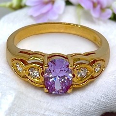 Vintage 1980s Ring Size 8 Lavender CZ Prong Set Gold Plated Band – 14J