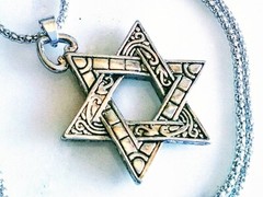 STAR OF DAVID! Silver Tone Etched & Textured Pendant Necklace! Religious. Faith.