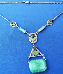 ORIGINAL Art DECO 1920 CZECH GREEN PEKING GLASS ENAMEL FILIGREE Rhodium NECKLACE