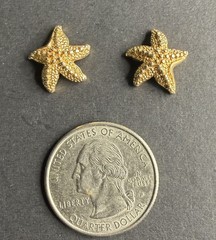 Vintage Pair of Monet Textured Star Fish Stud Earrings Gold Tone