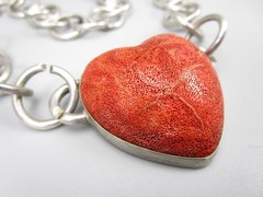 UNUSUAL SOUTHWESTERN STERLING SILVER HORN CORAL HEART STATEMENT NECKLACE 106G
