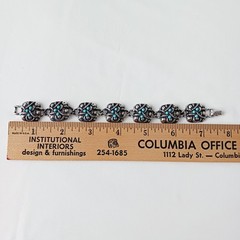 Vintage Avon Sierra Link Bracelet Faux Turquoise Beads Fold Over Clasp 1970’s
