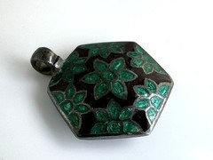 Vintage Indian Meenakari Reversible Enameled Floral Pendant 3g 24mm Length