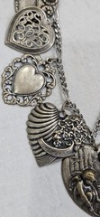 VTG Pididdly Links Style Silver Heart Charm Necklace 23 Charms Bead 22″ Long