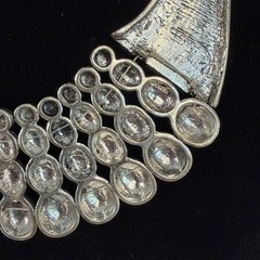 Vintage Silver Tone Brutalist Bib Statement Necklace Hammered Herringbone