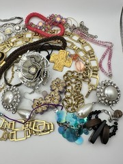 Vintage To Now Estate Junk Jewelry Lot For Crafting Repurpose Repair 1 Lb As Is