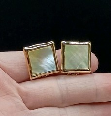 Vintage Thick Gold Plated Clip-Ons Earrings Mother Of Pearl Inlay Square 3/4″