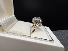 10k Yellow Gold London Blue Topaz Diamond Cluster Estate Ring SZ 8 3.55g