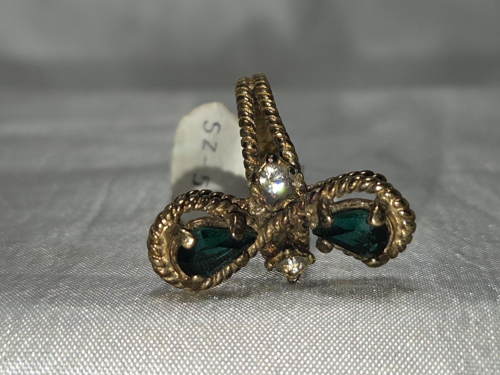 Vintage NOS 18K H.G.E. Ring Size 5 Emerald Green Rhinestone Braided Rope Design