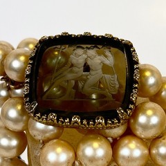 LES BERNARD Faux Pearl Choker Necklace Intaglio Lovers Cameo Hermes Aphrodite