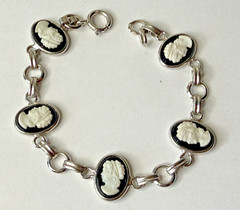 Vintage Silver Tone Cameo Link Bracelet Black White Portrait Cameos READ
