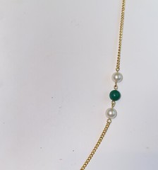Vintage Faux White Pearl & Faux Green Jade Beads on Gold Tone Chain Necklace