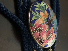 ✨VTG ASIAN GOLDTONE CLOISONNÉ PENDANT • COBALT BLUE • BIRD & FLOWERS • BLUE CORD