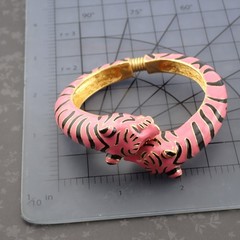 Vintage KJL Kenneth J Lane Pink Enamel Tiger 6 3/4″ Clamper Gold Tone Bracelet