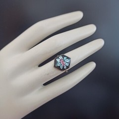 Vintage Persian Black Enamel Ring Flower Middle Eastern Art Mediterranean 7.25