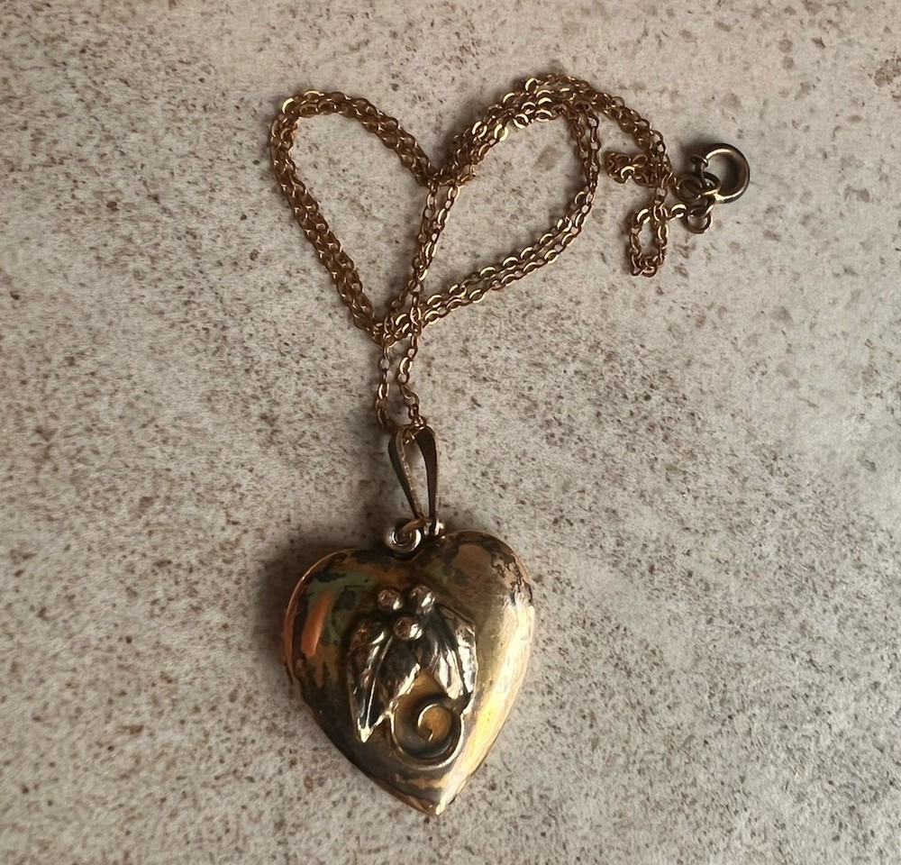 Antique Heart Shaped Photo Locket Gold Over Sterling 19” Chain Read C3