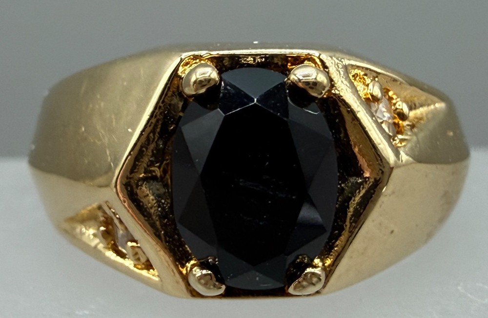 VINTAGE ESTATE 24K GOLD PLATED BLACK CRYSTAL MEN WOMEN UNISEX RING SIZE 7