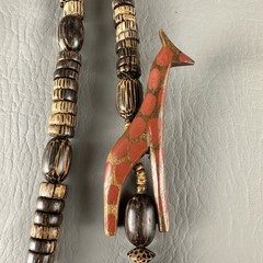 Vintage Giraffe Necklace Pendant Hand Carved Wood Bead Tribal Safari 30″