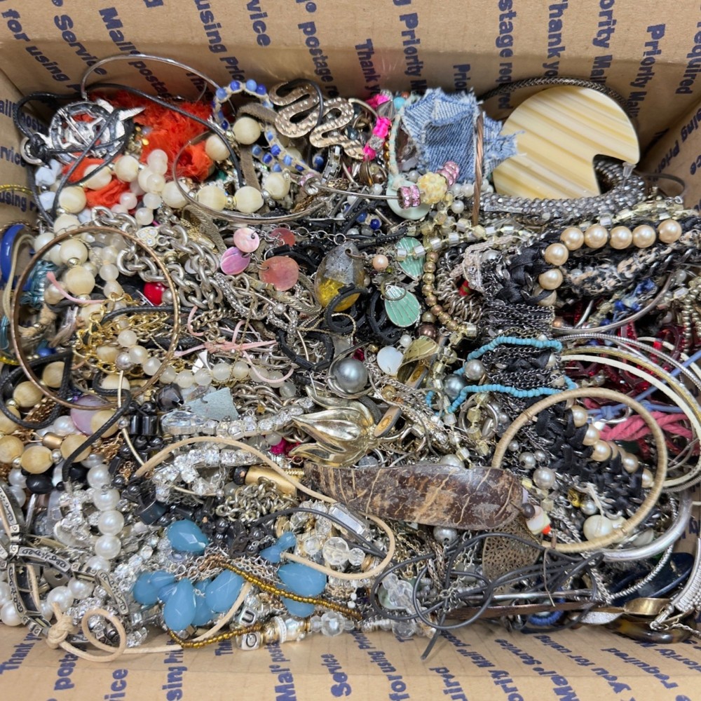 15+ Lbs Vintage To Now Craft Repair Tangled Junk Drawer Jewelry Lot