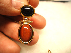 W signed vtg nos gold tone genuine gemstones pierced earrings