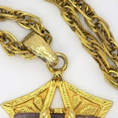 Vintage Adele Simpson faux Purple Jade Gold-Tone Ornate Large Pendant Necklace